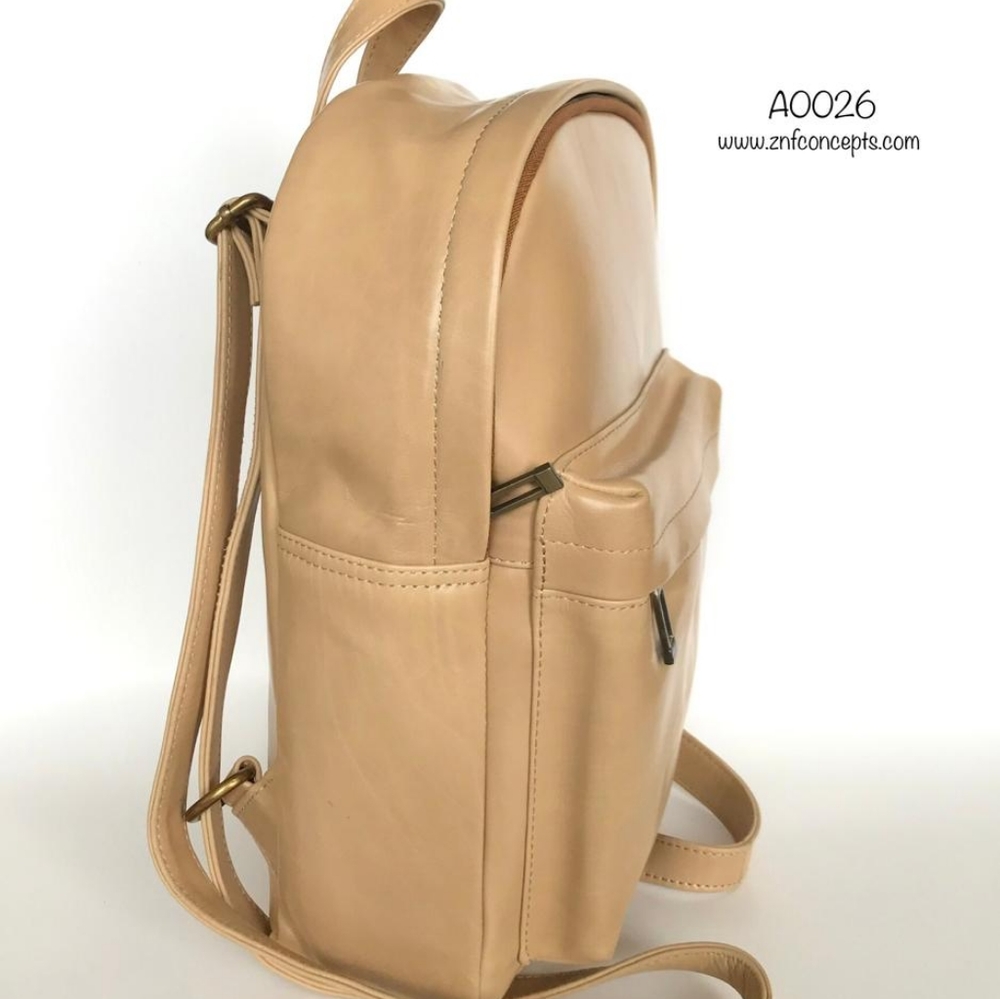 Backpack, Full grain Leather - Picture 4 of 9